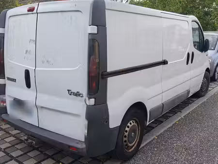 Renault Trafic 2.5 dCi 140