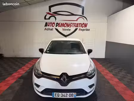 Renault Clio 1.2 75