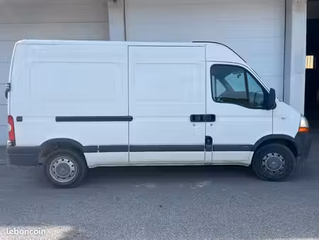 Renault Master 2.5 dCi 120