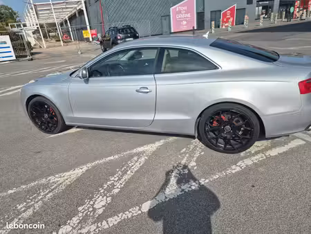 Audi A5 V6 2.7 TDI 190