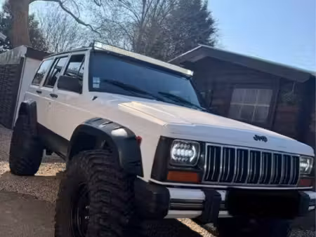Jeep Cherokee 2.5 115