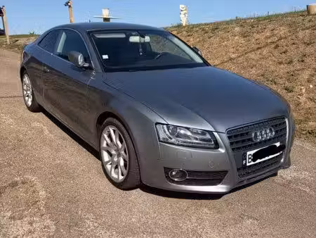 Audi A5 V6 2.7 TDI 190