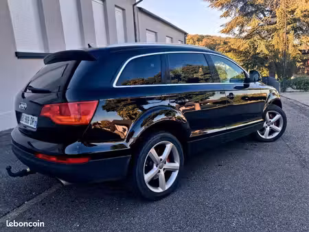 Audi Q7 V6 3.0 TDI 240 S line quattro