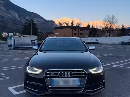 Audi A4 S4 V6 3.0 TFSI 333 quattro