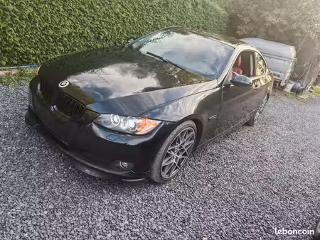 BMW Série 3 330d 3.0 231