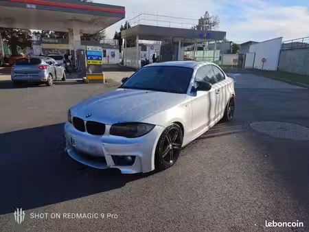 BMW Série 1 123d 2.0 204
