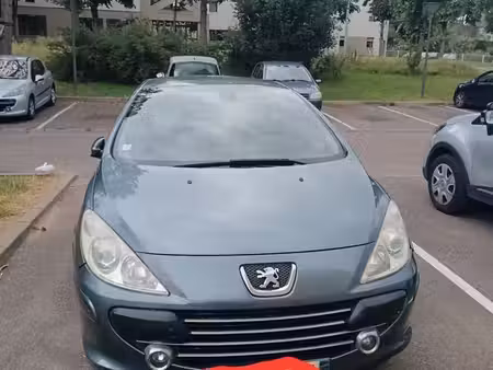 Peugeot 307 CC 2.0 HDi 136