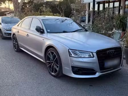 Audi A8 S8 Plus V8 4.0 605 quattro