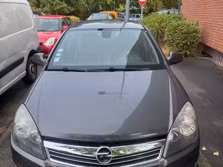 Opel Astra 1.4 90