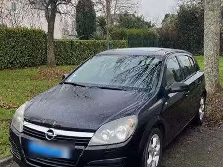 Opel Astra 1.2 90