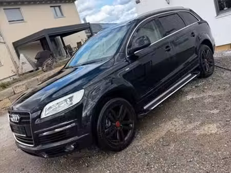 Audi Q7 quattro