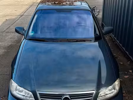 Opel Omega V6 3.2 217 Executive
