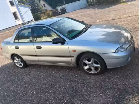 Mitsubishi Carisma 1.8 GDi 125 LS