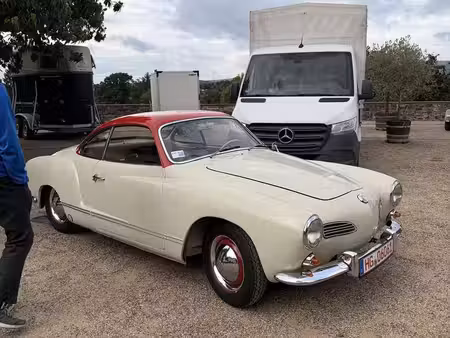 Volkswagen Karmann Ghia 