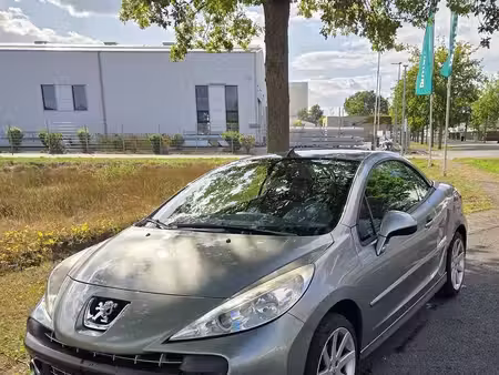 Peugeot 207 CC 1.6 VTi 120 Platinium