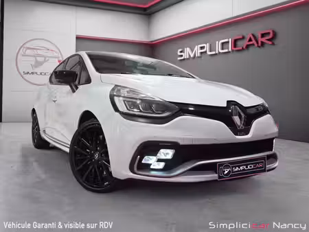Renault Clio RS 1.6 T 200