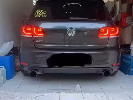 Volkswagen Golf GTI 2.0 TSI 210