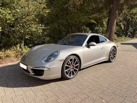 Porsche 911 Carrera 4 3.8 400