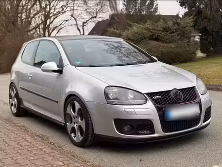 Volkswagen Golf GTI 2.0 200