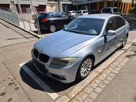 BMW Série 3 318i 2.0 143