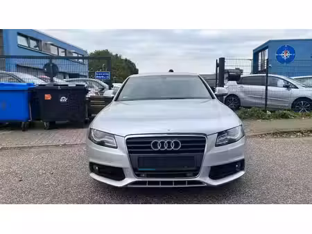 Audi A4 V6 2.7 TDI 190 S line