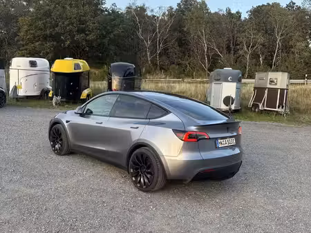 Tesla Model Y Performance 4x4