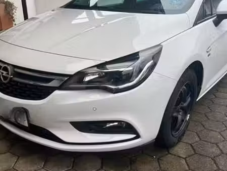 Opel Astra 1.4 125