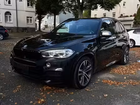 BMW X5 M50d 3.0 381