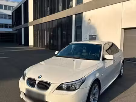 BMW Série 5 540i 4.0 306