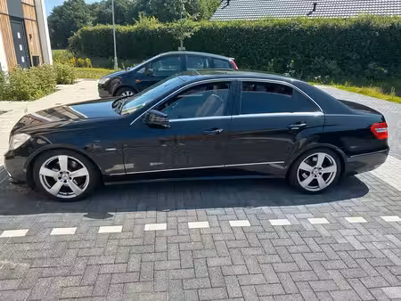 Mercedes-Benz Classe E E 350 V6 3.0 CDI 265 Avantgarde