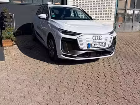 Audi Q6 E-Tron 306