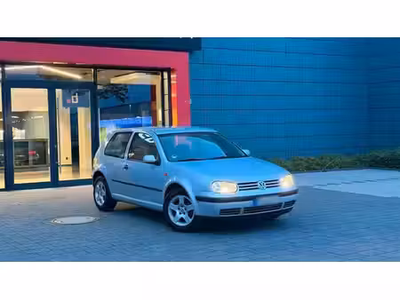 Volkswagen Golf 1.4 75