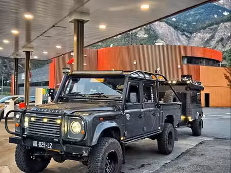 Land Rover Defender TD5 2.5 122