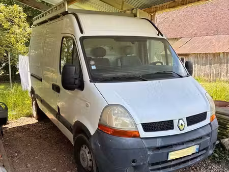 Renault Master 2.5 dCi 100