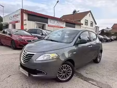 Lancia Ypsilon 1.2 69 Platinum