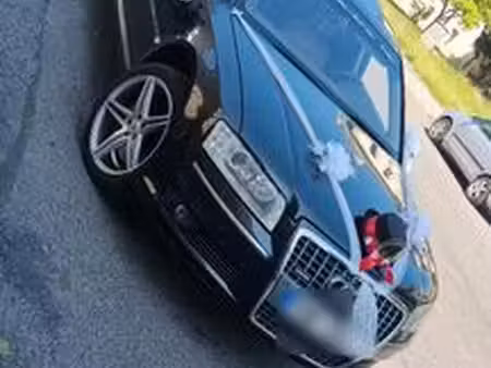 Audi A8 V8 3.7 280 quattro