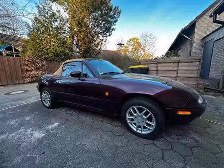 Mazda MX5 1.6 90