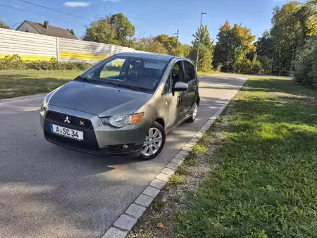 Mitsubishi Colt 1.3 95 Invite