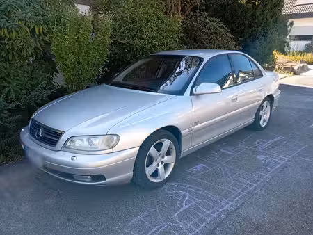Opel Omega 2.2 144 Elegance
