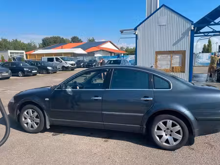 Volkswagen Passat 2.0 TDI 140 Confortline