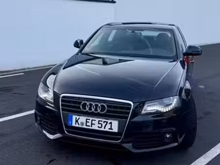 Audi A4 2.0 TDI 143 S line