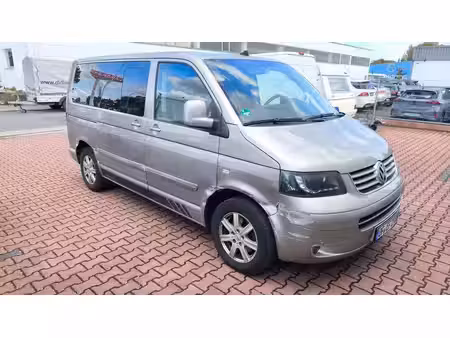 Volkswagen Transporter T5 2.5 TDI 174