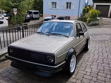 Volkswagen Golf 1.8