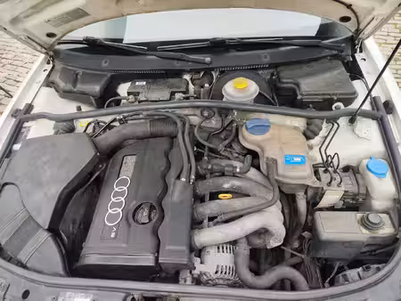 Audi A4 1.8 125
