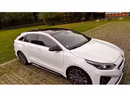 Kia Ceed 1.6 CRDi 136 GT Line