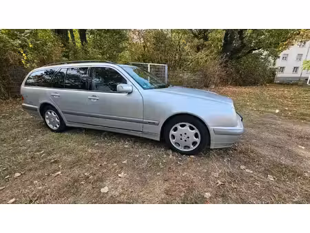 Mercedes-Benz Classe E E 220 2.1 143