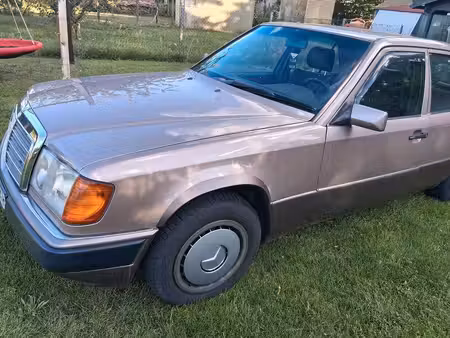 Mercedes-Benz Classe E 200 E