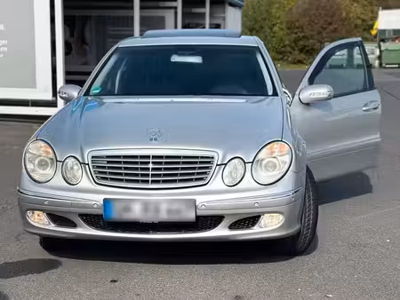 Mercedes-Benz Classe E E 200