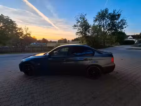 BMW Série 3 318i 2.0 143