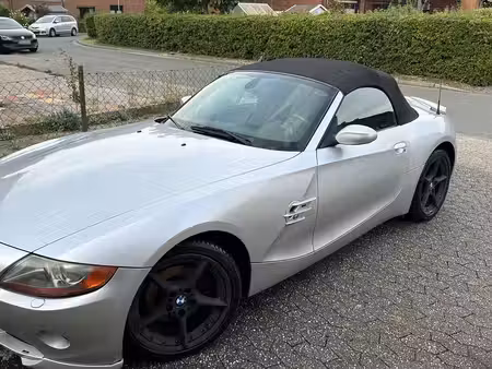 BMW Z4 30i 3.0 231